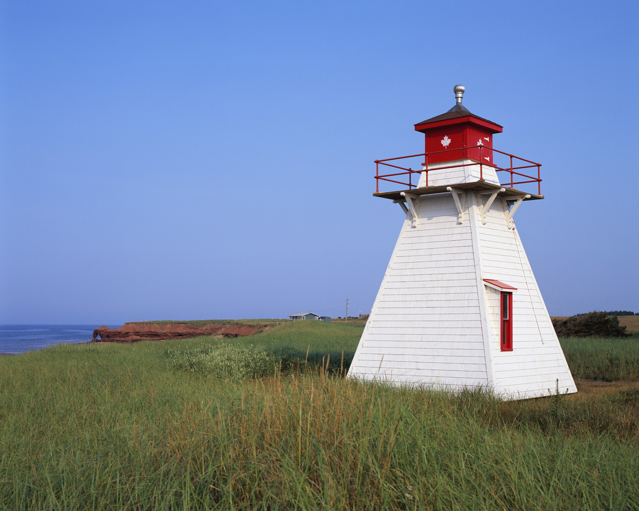 bis heading image a lighthouse